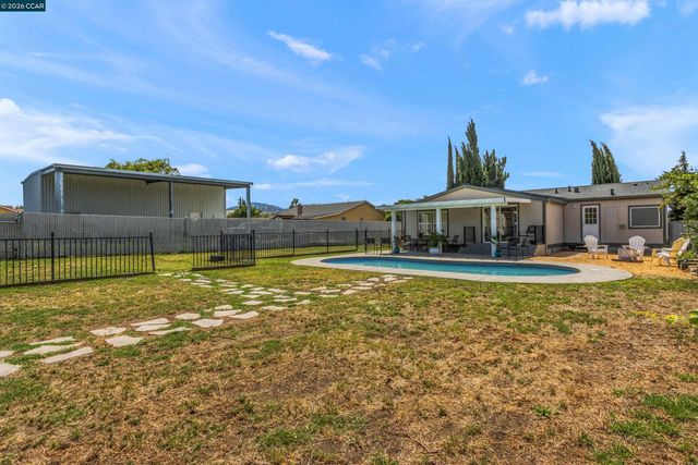 2803 Minta Ln, Antioch, CA 94509
