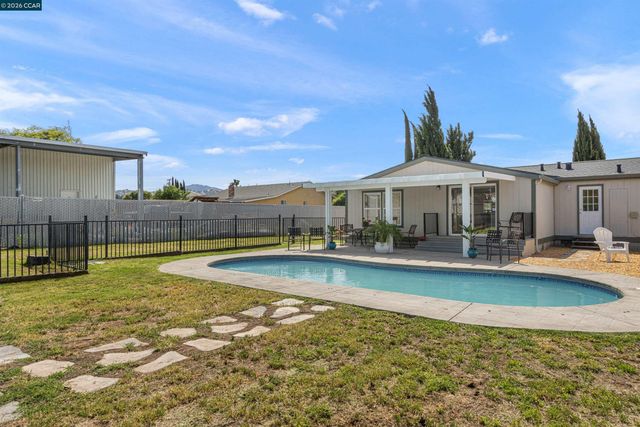 2803 Minta Ln, Antioch, CA 94509