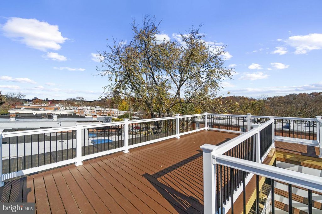 Image 12 of property listing at 3461 KESWICK RD, Baltimore, MD 21211