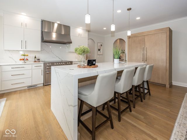 8635 Sturgen Bay Lane, Indianapolis, IN 46236