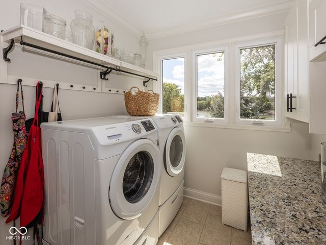 8635 Sturgen Bay Lane, Indianapolis, IN 46236