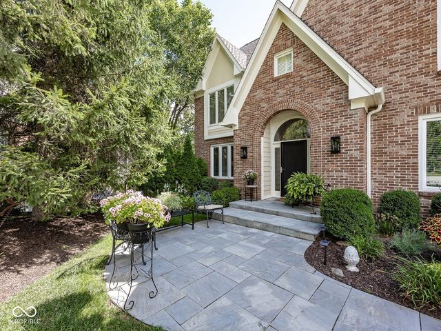 8635 Sturgen Bay Lane, Indianapolis, IN 46236