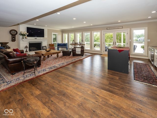 8635 Sturgen Bay Lane, Indianapolis, IN 46236