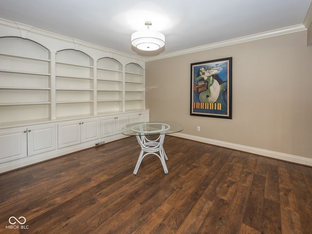 8635 Sturgen Bay Lane, Indianapolis, IN 46236