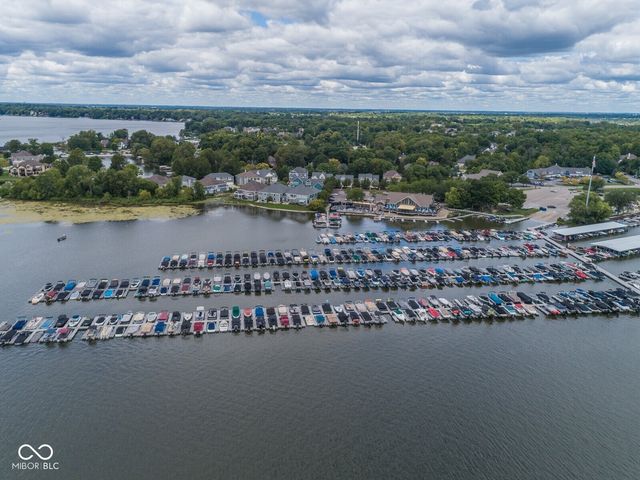 8635 Sturgen Bay Lane, Indianapolis, IN 46236