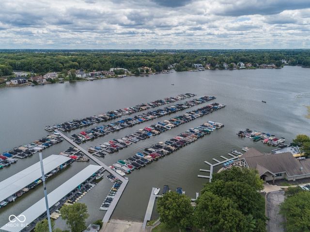 8635 Sturgen Bay Lane, Indianapolis, IN 46236