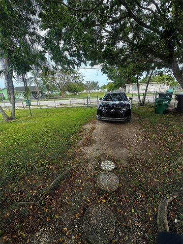26510 SW 138th Ave A, Homestead, FL 33032