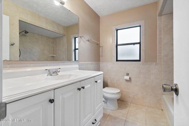 2166 JOHN HART Circle, Orange Park, FL 32073