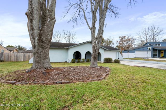 2166 JOHN HART Circle, Orange Park, FL 32073