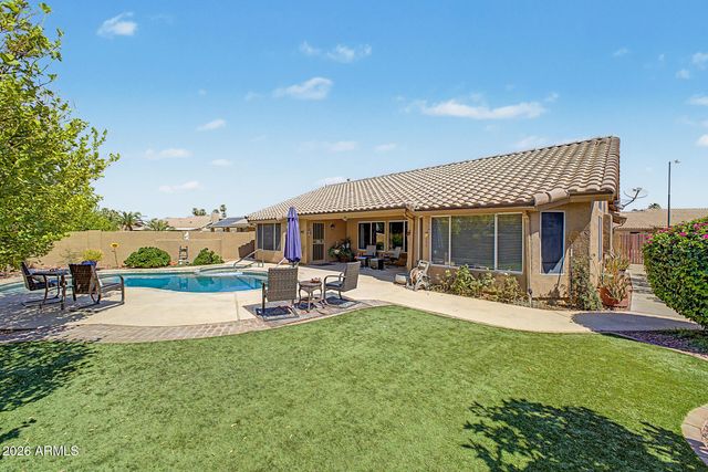 8737 W MCRAE Way, Peoria, AZ 85382