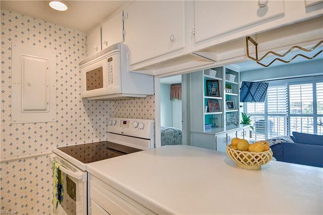 500 Pacific Ave Unit 405, Virginia Beach, VA 23451