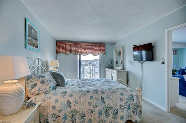 500 Pacific Ave Unit 405, Virginia Beach, VA 23451