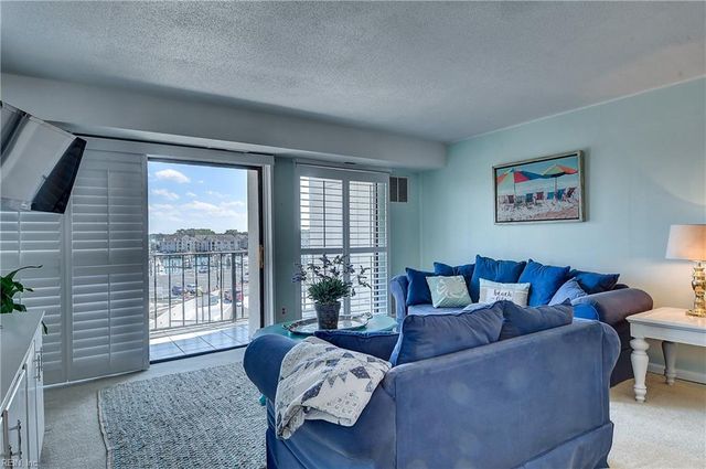 500 Pacific Ave Unit 405, Virginia Beach, VA 23451