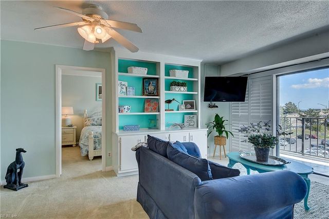 500 Pacific Ave Unit 405, Virginia Beach, VA 23451