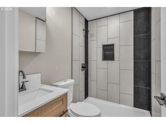 5580 Se 120TH Ave, Portland, OR 97266