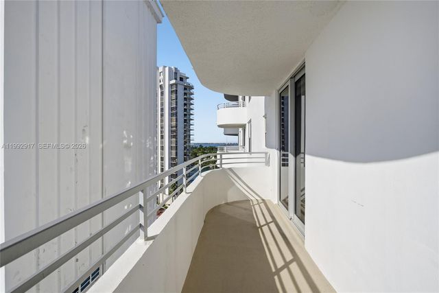 5555 Collins Ave 12N, Miami Beach, FL 33140