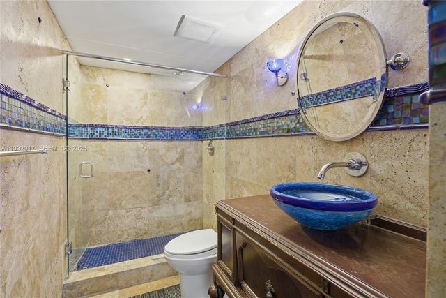 5555 Collins Ave 12N, Miami Beach, FL 33140