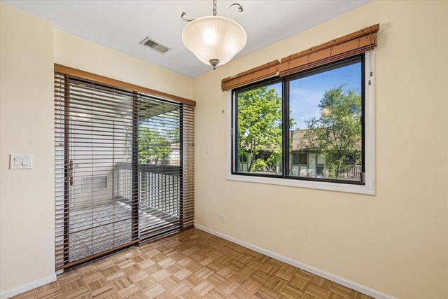 826 Thornton Court 2AL, Schaumburg, IL 60193