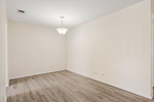 826 Thornton Court 2AL, Schaumburg, IL 60193