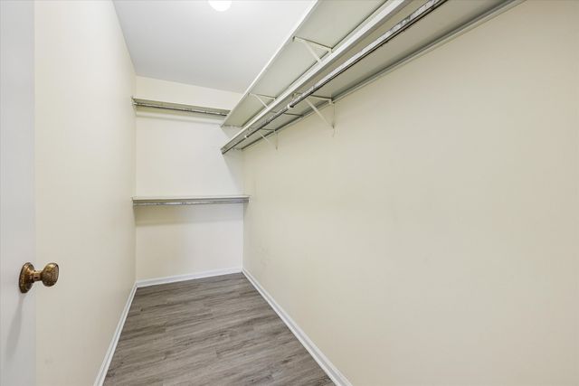 826 Thornton Court 2AL, Schaumburg, IL 60193