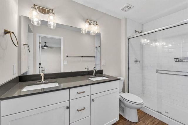 13334 W 180th Terrace, Overland Park, KS 66013