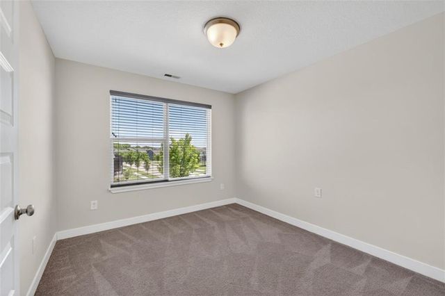 13334 W 180th Terrace, Overland Park, KS 66013