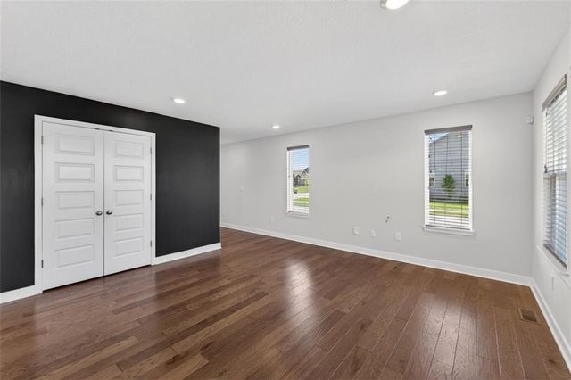 13334 W 180th Terrace, Overland Park, KS 66013