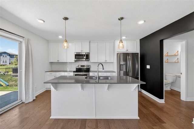 13334 W 180th Terrace, Overland Park, KS 66013