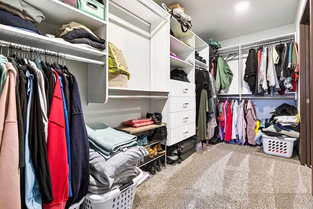 537 GOLF SIDE COURT, Hortonville, WI 54944