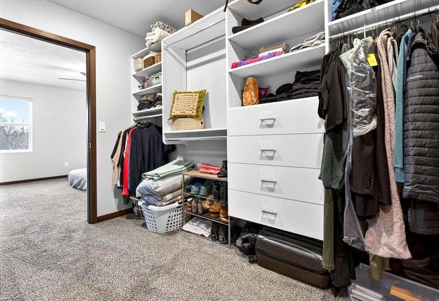 537 GOLF SIDE COURT, Hortonville, WI 54944