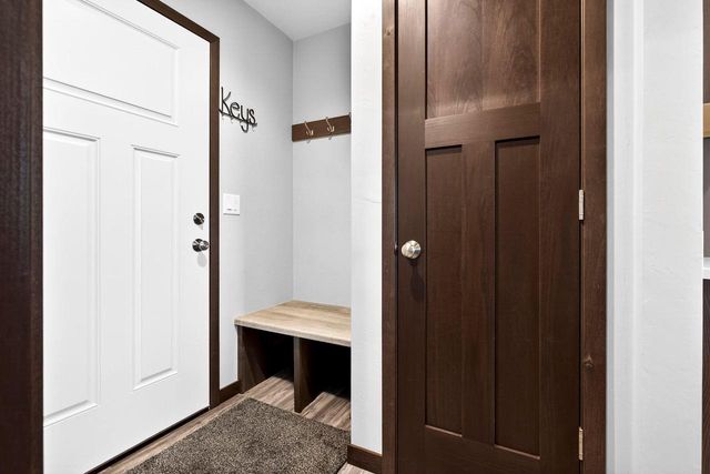 537 GOLF SIDE COURT, Hortonville, WI 54944