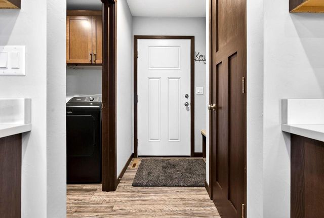 537 GOLF SIDE COURT, Hortonville, WI 54944