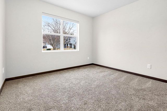 537 GOLF SIDE COURT, Hortonville, WI 54944