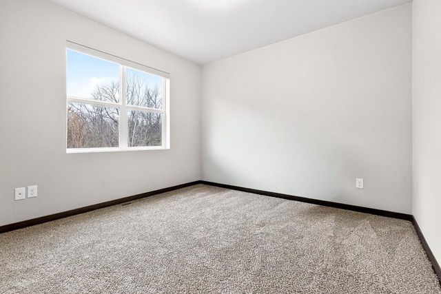 537 GOLF SIDE COURT, Hortonville, WI 54944