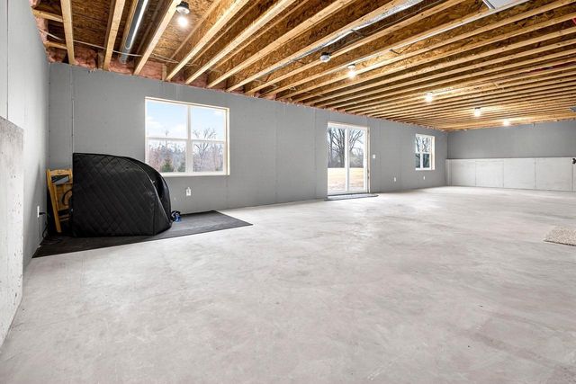 537 GOLF SIDE COURT, Hortonville, WI 54944