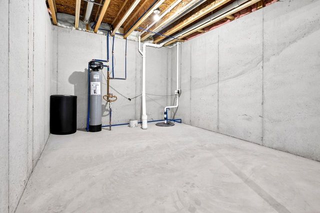 537 GOLF SIDE COURT, Hortonville, WI 54944