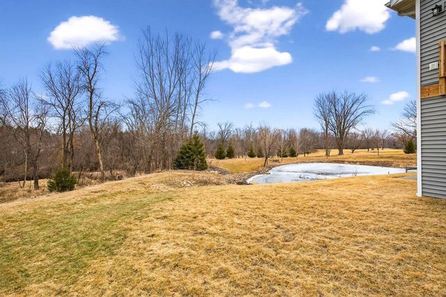 537 GOLF SIDE COURT, Hortonville, WI 54944