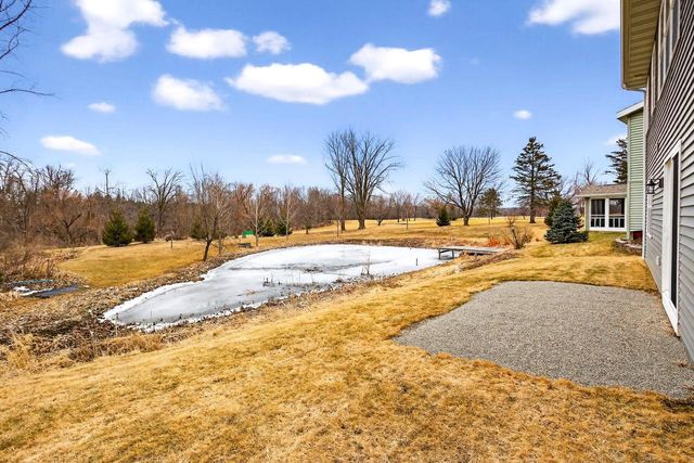 537 GOLF SIDE COURT, Hortonville, WI 54944