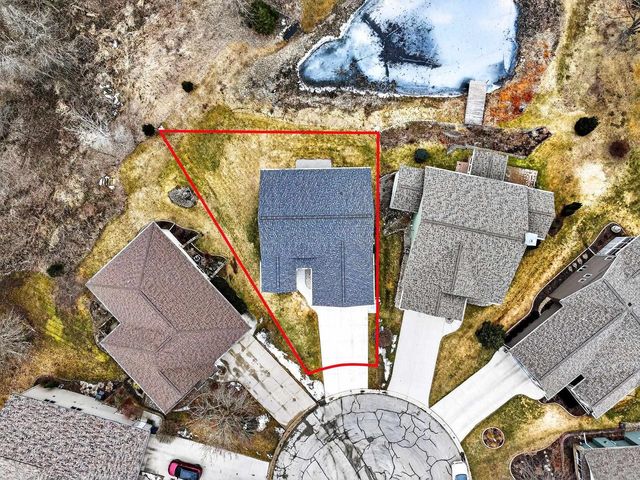 537 GOLF SIDE COURT, Hortonville, WI 54944