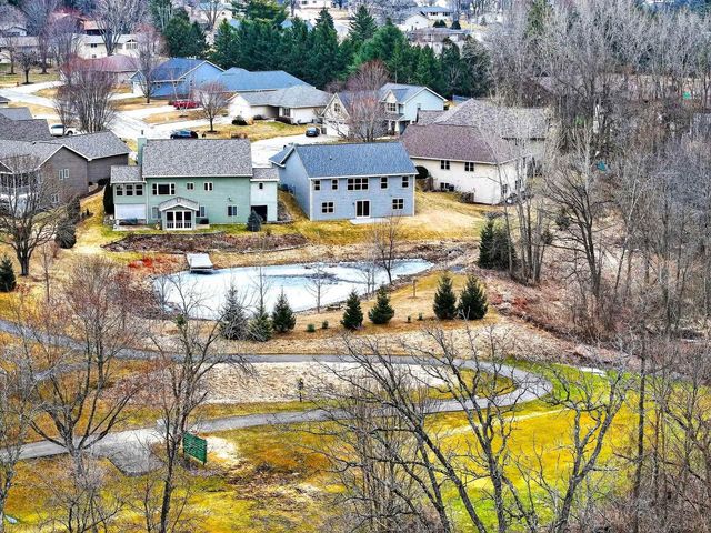 537 GOLF SIDE COURT, Hortonville, WI 54944