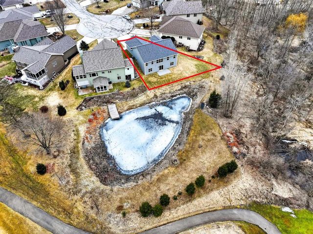 537 GOLF SIDE COURT, Hortonville, WI 54944