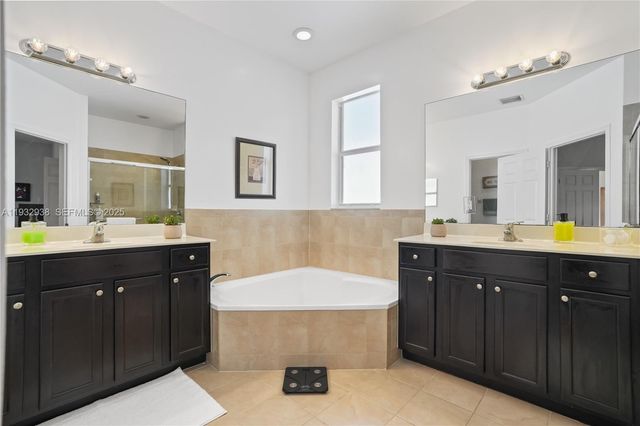 9127 SW 171st Ct, Miami, FL 33196