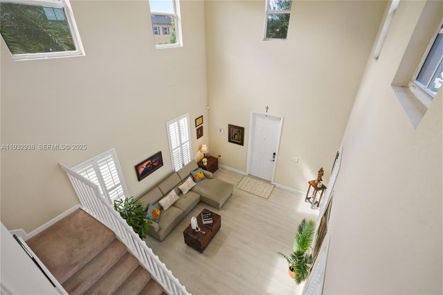 9127 SW 171st Ct, Miami, FL 33196