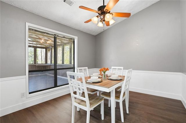 804 Riverstone Lane, Woodstock, GA 30188