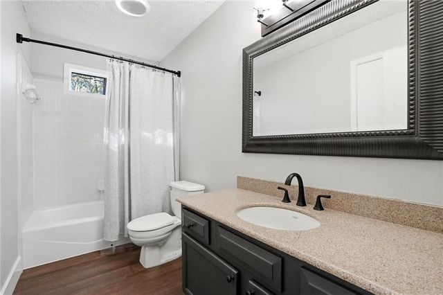 804 Riverstone Lane, Woodstock, GA 30188