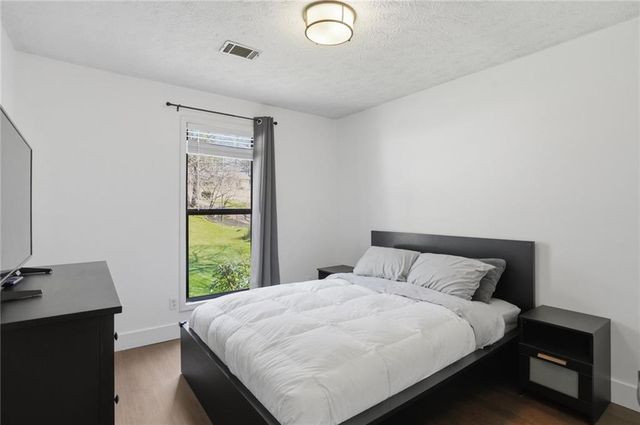 804 Riverstone Lane, Woodstock, GA 30188