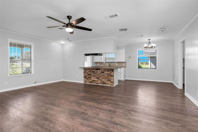 21356 N Tx Highway 90 N N, Bedias, TX 77831