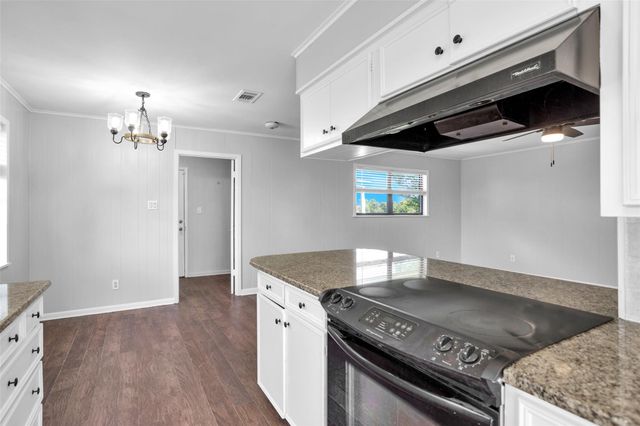 21356 N Tx Highway 90 N N, Bedias, TX 77831