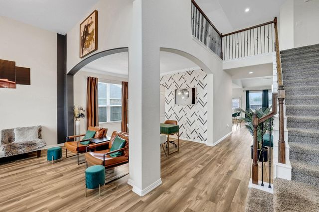 9511 White Landing Drive, Mont Belvieu, TX 77523