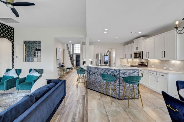 9511 White Landing Drive, Mont Belvieu, TX 77523